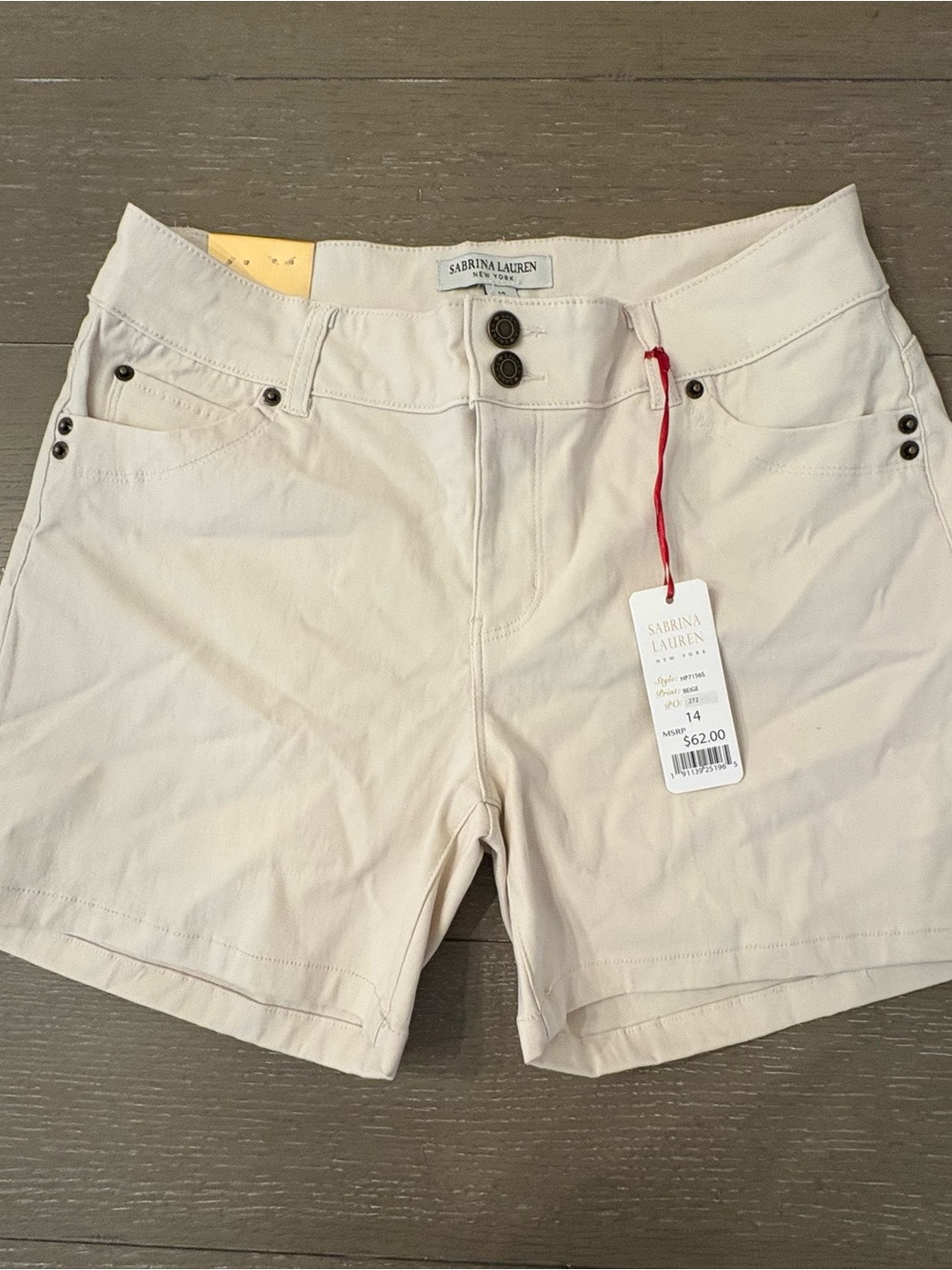 Women’s Cream Shorts